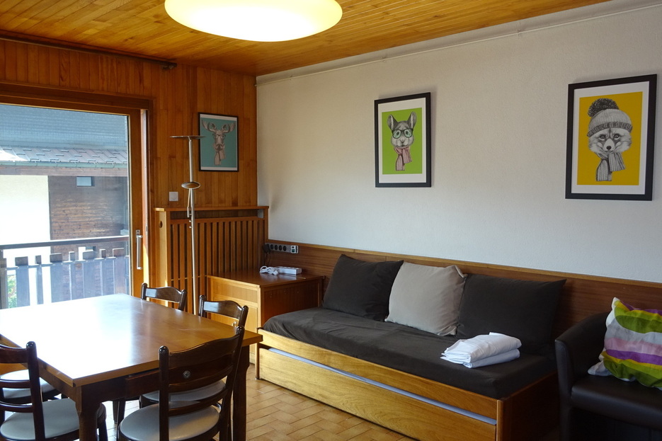 APPARTEMENT 2 PICES