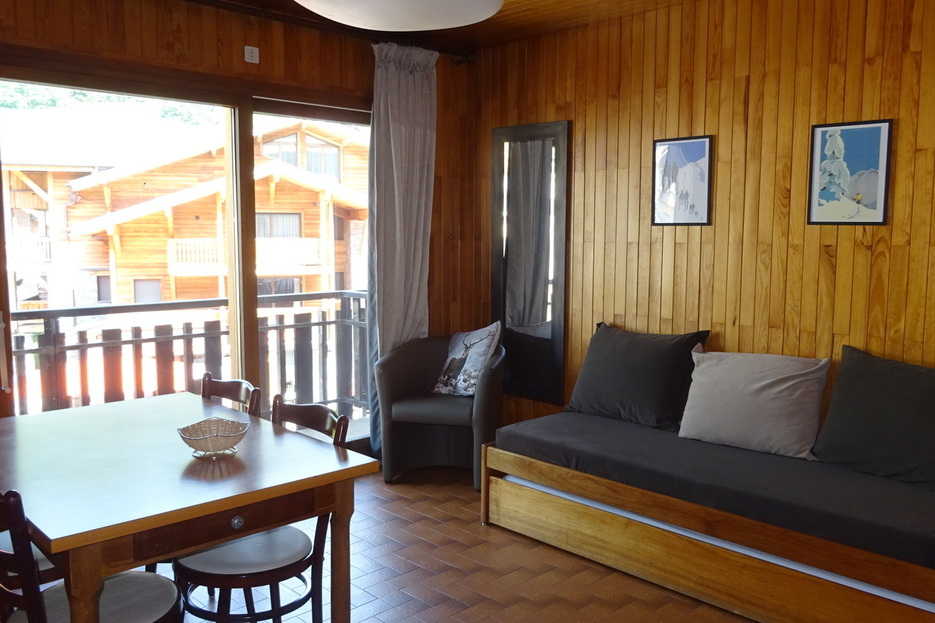 APPARTEMENT 3 PIÈCES APPARTEMENT 3 PIÈCES